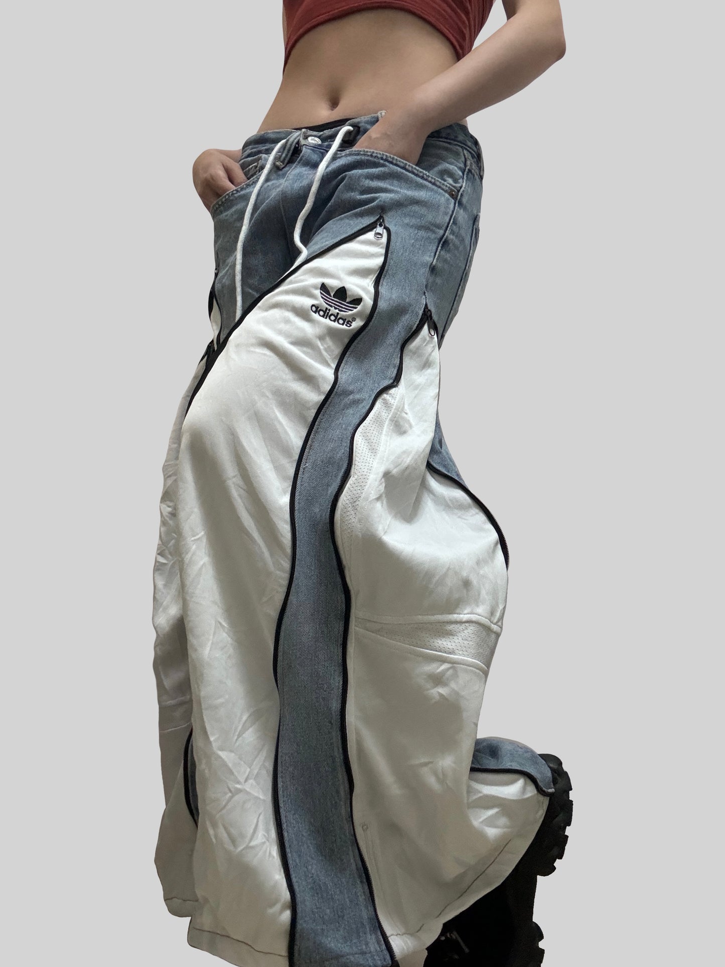 小個子版本: White Adidas Sweatpants X Levi’s Jeans Remade #53