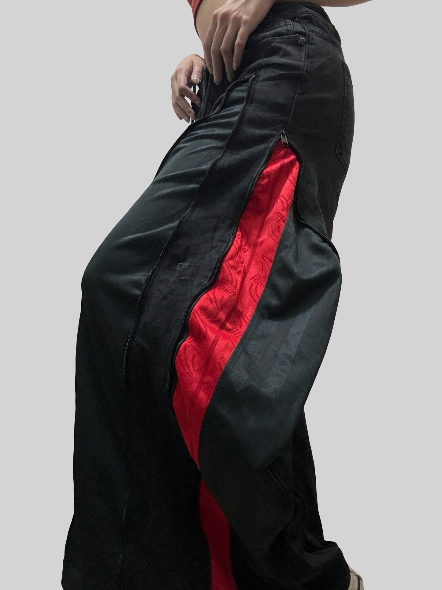 小個子版本: Red Puma Sweatpants X Black Jeans Remade #55