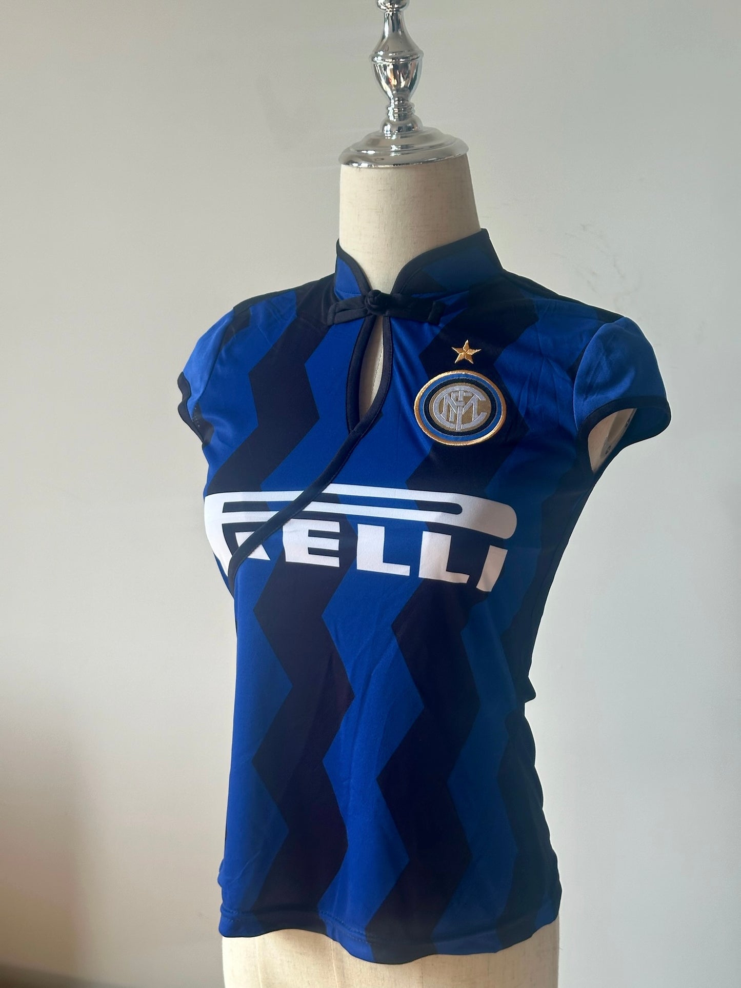 Inter Milan Inspired Remake Jersey Top 🖤💙 (微瑕疵品)